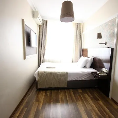 Venus Taksim 3*