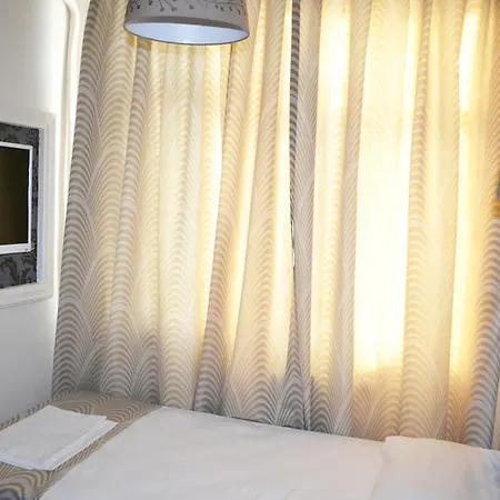 Venus Taksim 3* איסטמבול